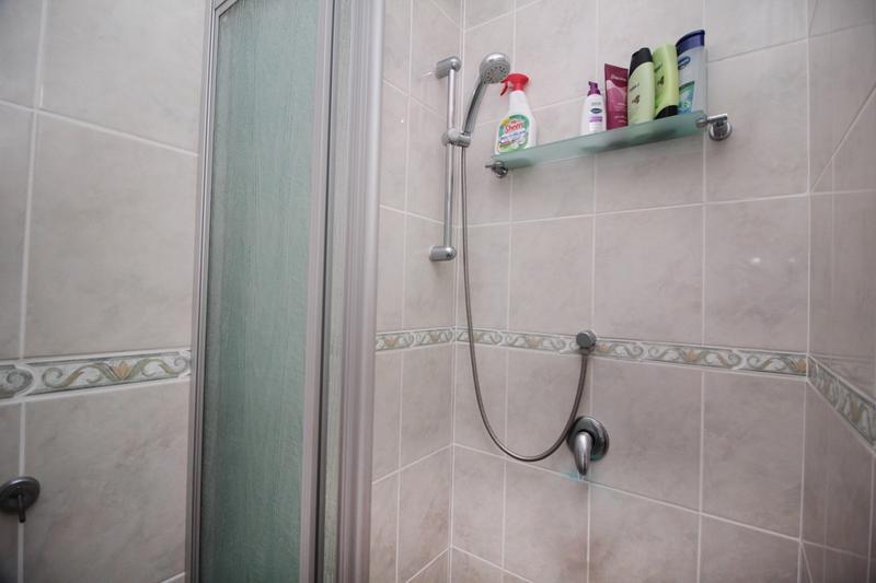 5 Bedroom Property for Sale in Fraaiuitsig Western Cape